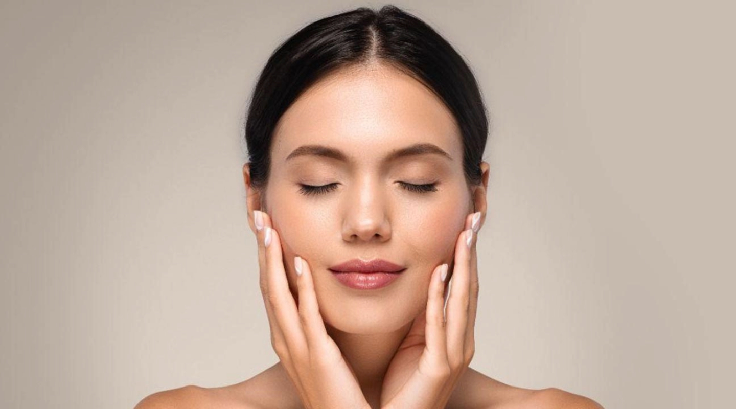 The Role of Diet in Achieving Healthy Skin: What to Eat and What to Avoid